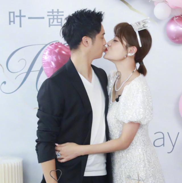 小魔仙的晚礼服